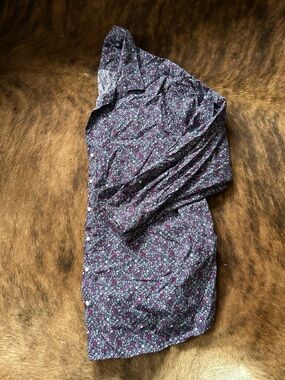 Men's Casual Button-Down Shirt in Purple Floral